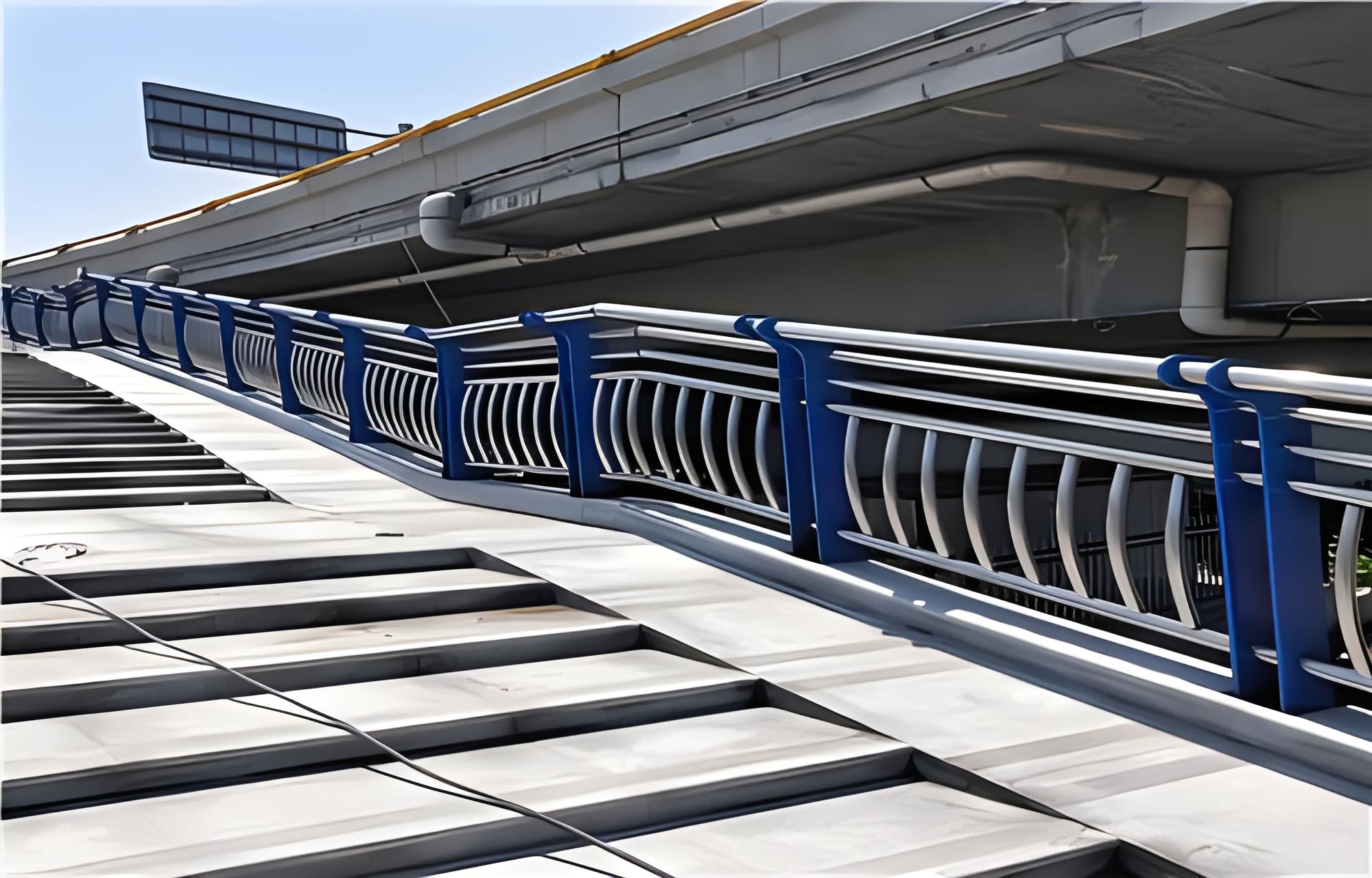 平凉不锈钢桥梁护栏维护方案：确保安全，延长使用寿命